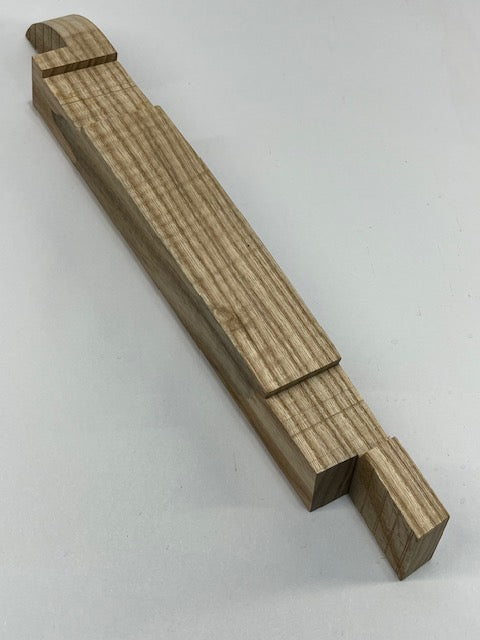 BT309R-Door hinge pillar, right