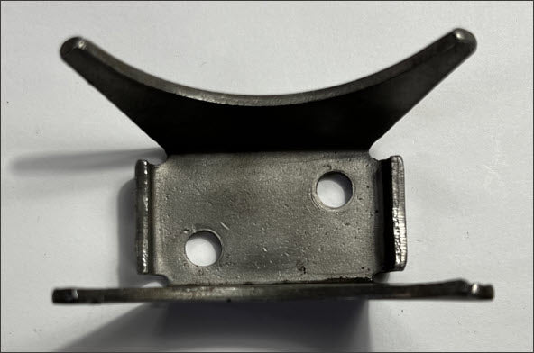 EE580-Bracket, oil filter. TB & early TC