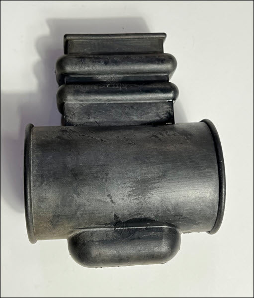 RU208-Trunnion Boot, rear