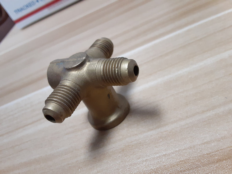 Brake line fitting  - FRONT 3 way, TA/TB