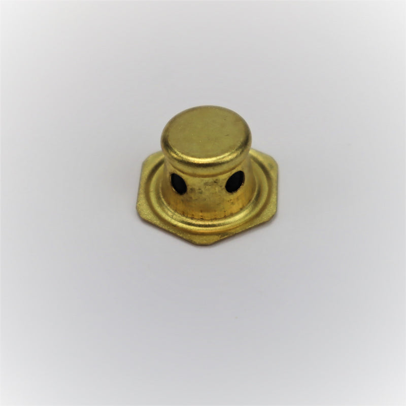 Valve body, master cylinder