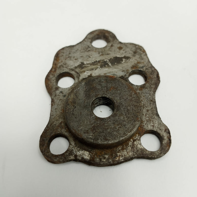 Trunnion box, cover plate