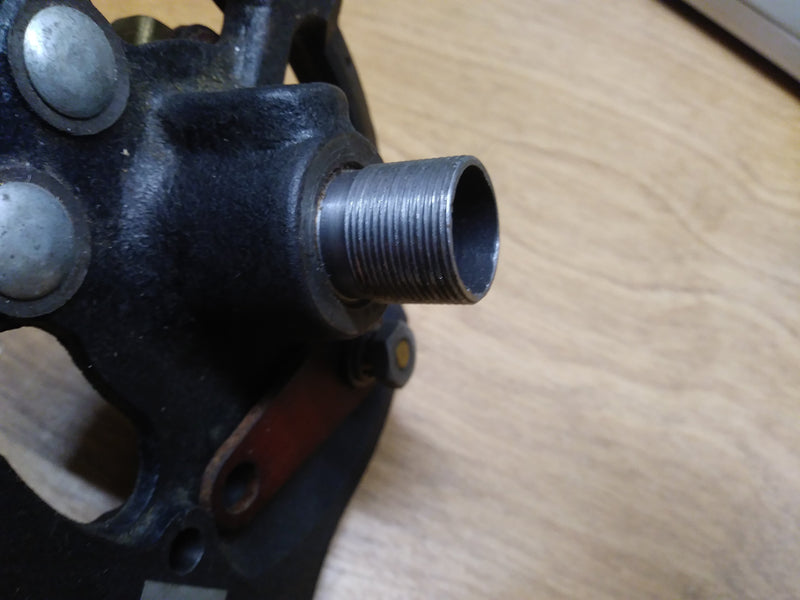 Insert, tach drive threads