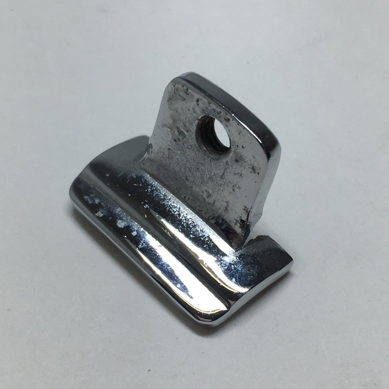 Rim retainer bracket, L-140/150