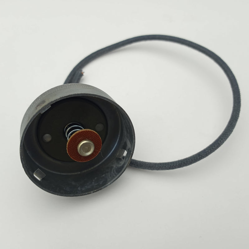Bulb holder cap assembly