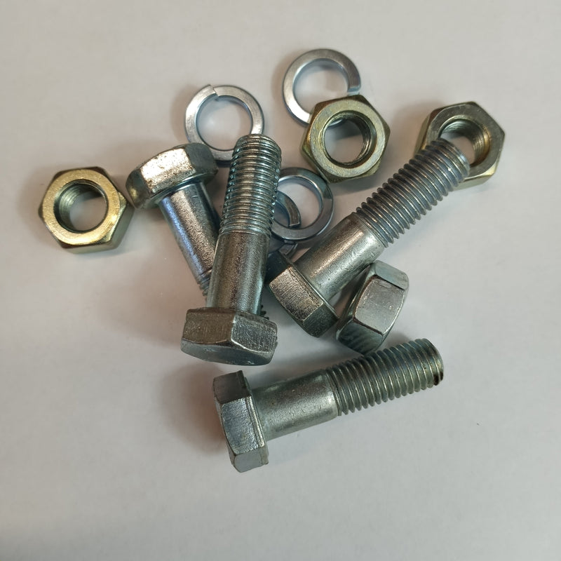 Spare wheel hub fastener set