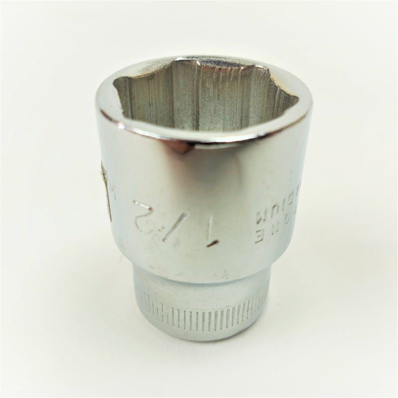 11/16 BSF socket, 1/2" drive